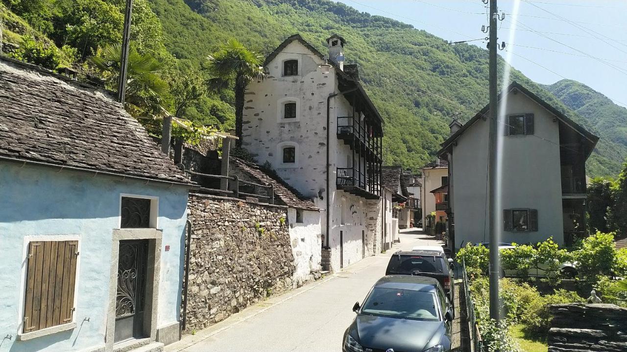 Residenza Americana Someo Exterior foto